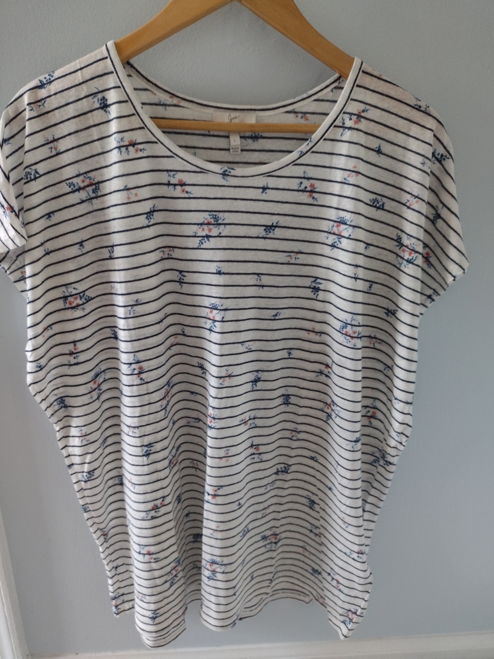 2for$9! Joie Linen Blend Striped Floral Short Sleeve Tee
